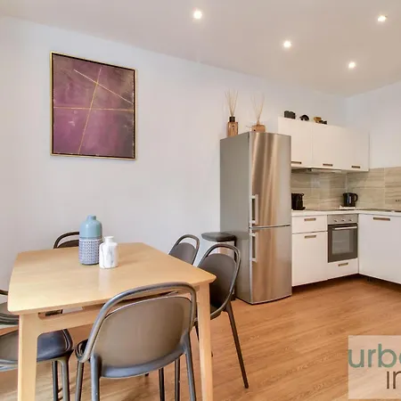 24 - Luxury In Montorgueil Париж
